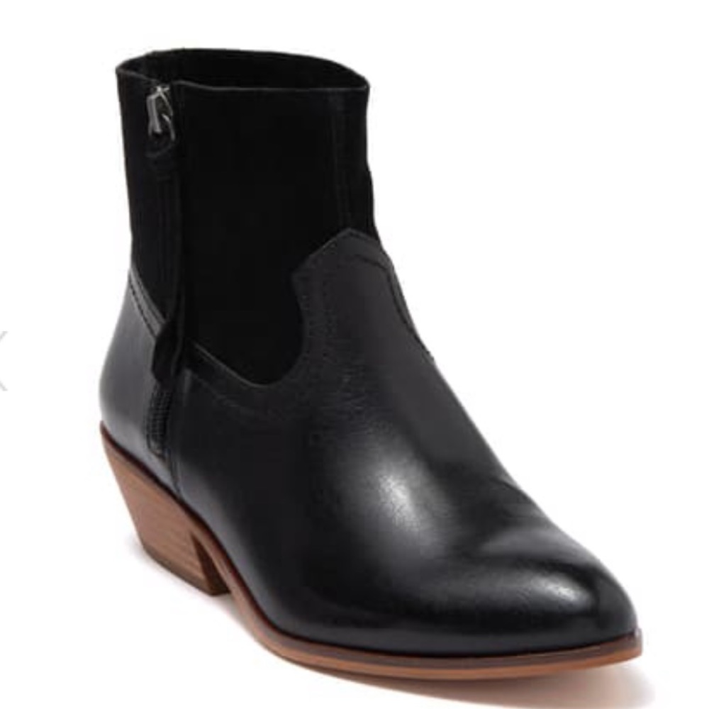 Frye Rubie black zip up leather ankle boot bootie
